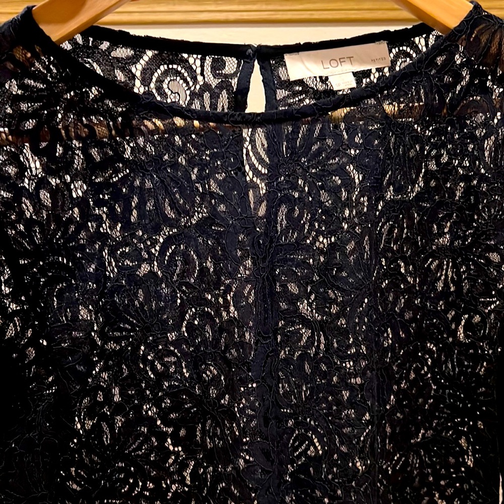 Loft dark blue lace top with bell sleeves - Picture 5 of 15